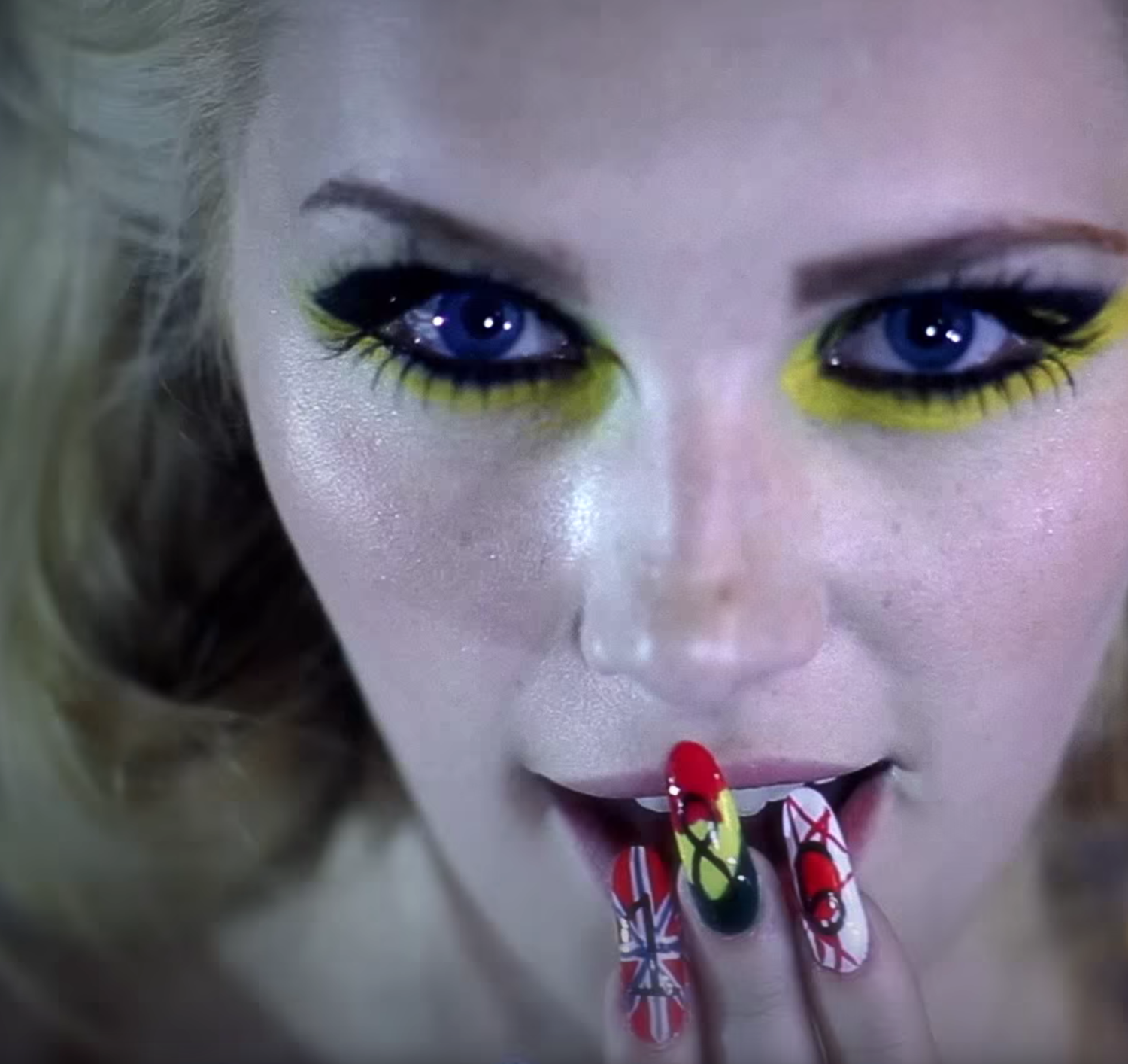 ANTM Cycle20: Nail Art Runway